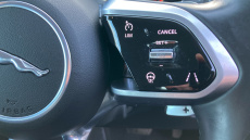 Jaguar F-Pace 2.0 D200 SE 5dr Auto AWD Diesel Estate